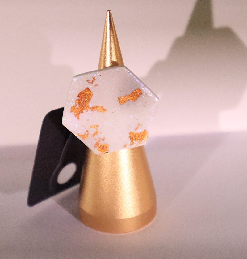 White&gold bold ring