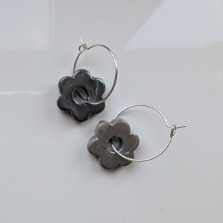 Grey flower bangels
