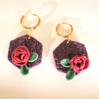 Roses are red hangers